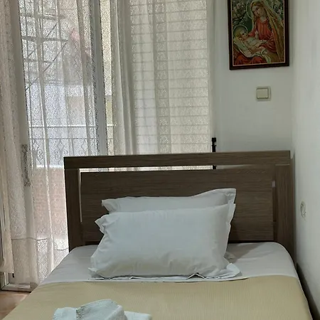 Kero Konukevi Gjirokastër